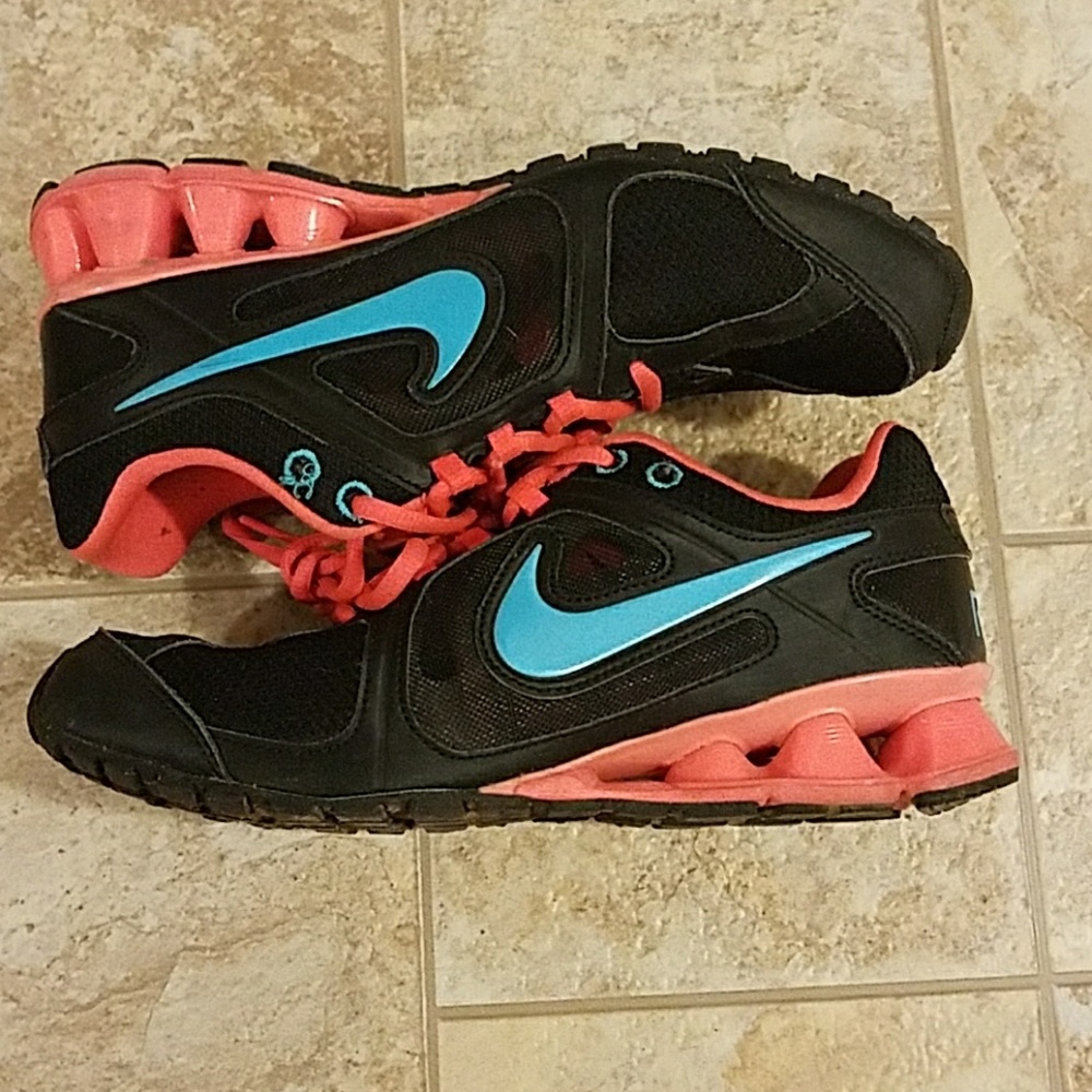 Nike reax